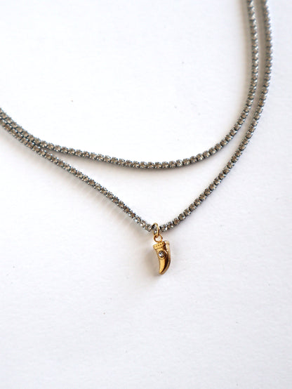 Colar duplo brilhos com mini pendente